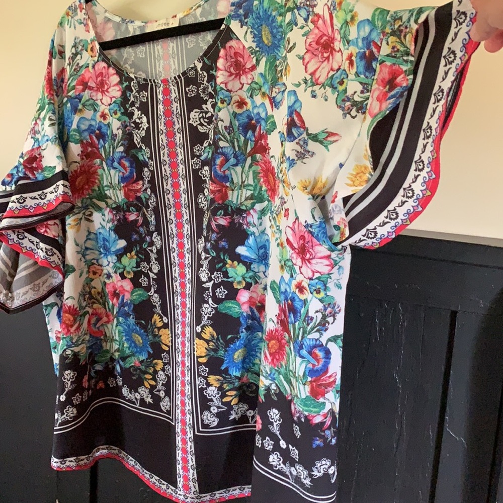 Umgee floral short sleeve tunic top 1X EUC - Picture 2 of 6